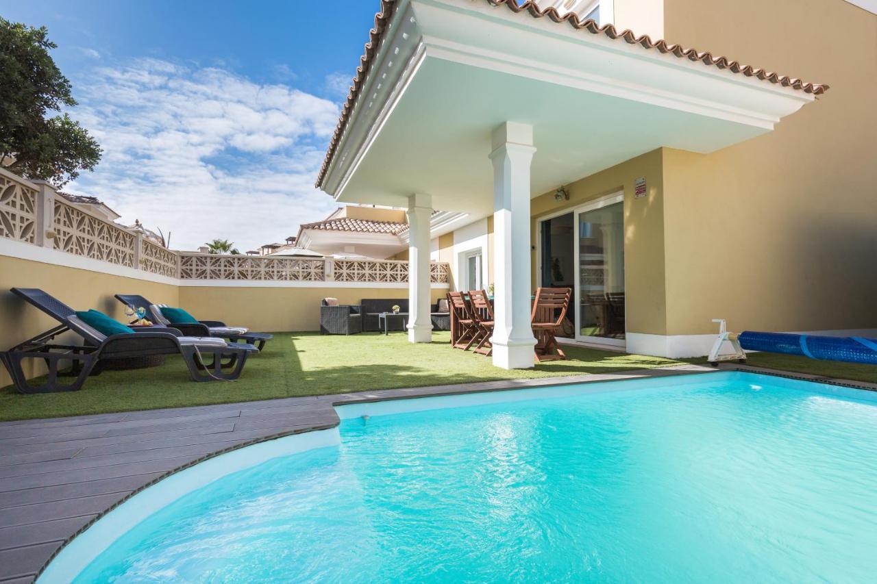 Home2Book Villa Fiona Private Pool & Wifi คอร์ราเลโฮ ภายนอก รูปภาพ